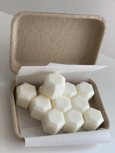 Load image into Gallery viewer, WHITE TEA HERBAL ARÔME WAX MELTS
